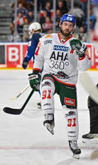 Quele: Adler Mannheim / Daniel Bamberger Esposito Luke