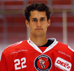 22 Tim Lutz
