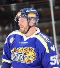 Waldkraiburgs Nummer 50 Martin Kokeš verlängerte nach einer guten Saison seinen Vertrag beim EHC Waldkraiburg 2